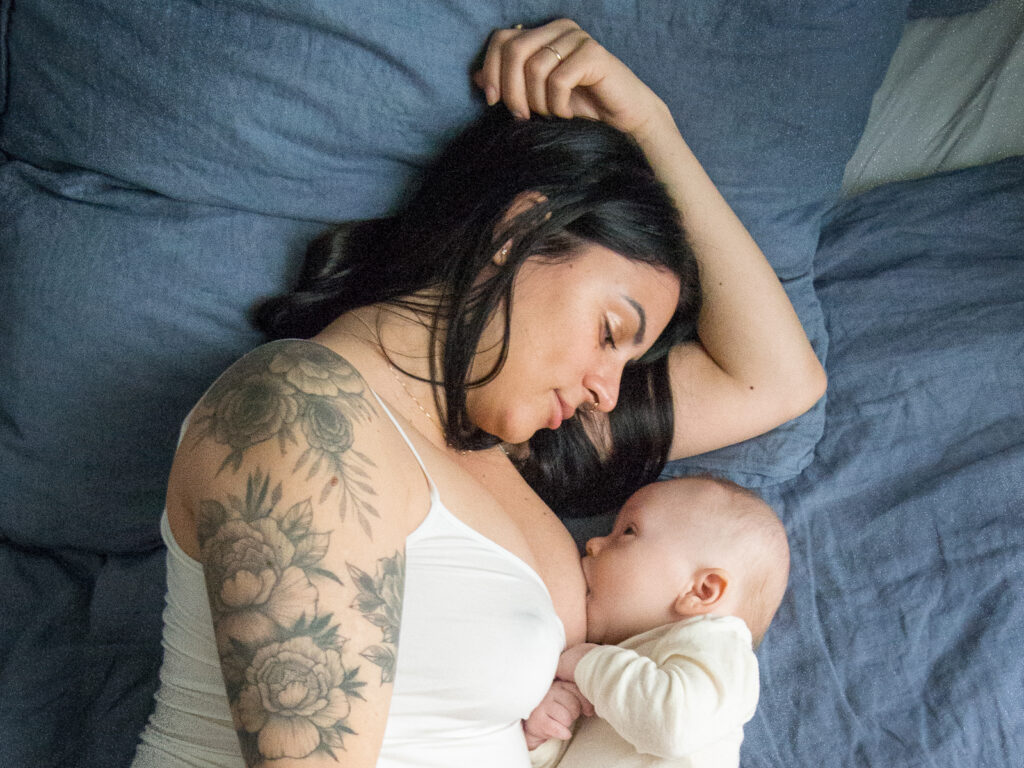 Breastfeeding mother in Berlin